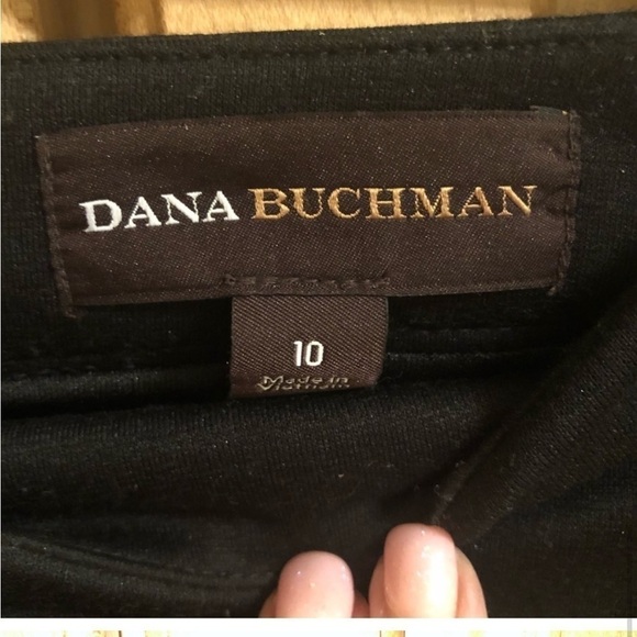 DANA Buchman Black Skirt Size 10 Gold Zippers Back Slit Knee Length Career
Work - Picture 2 of 8